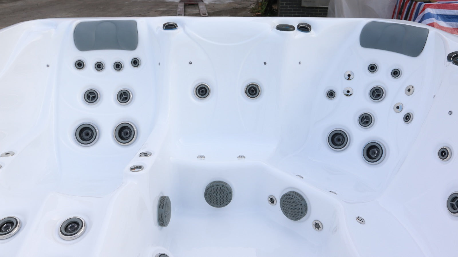 Хидромасажна вана "НОБЕЛ"